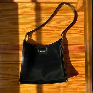 Vintage Guess black 90s bag